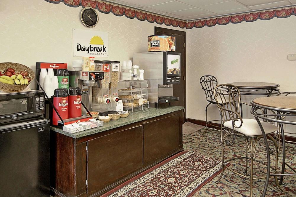 Rodeway Inn Concord Esterno foto
