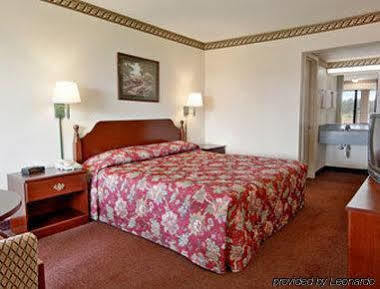 Rodeway Inn Concord Esterno foto